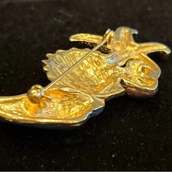 Vintage Stamped AAI Elegant Gold Tone and Blue Starfish and Shell Brooch - Picture 3 of 5